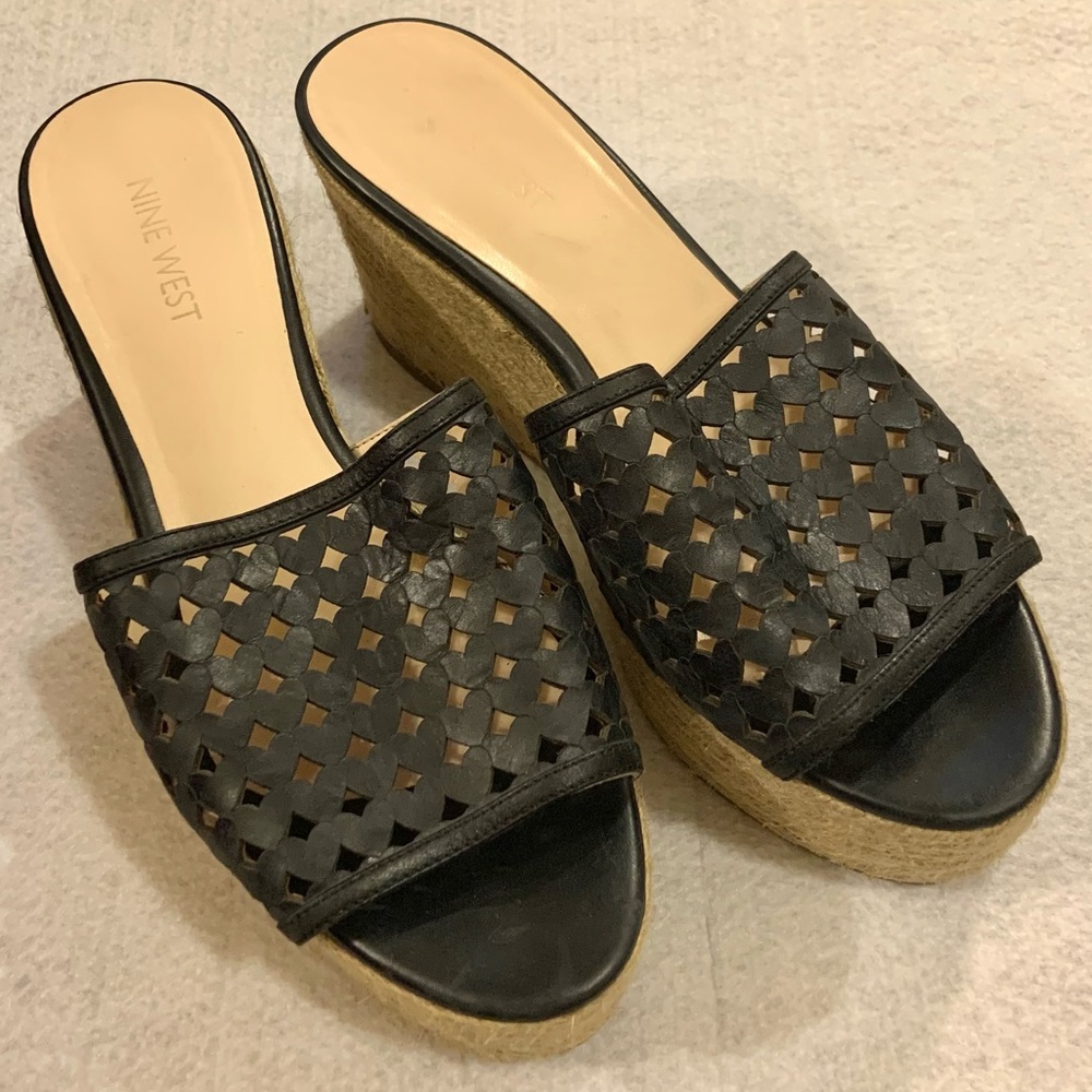 ❗️Nine West size 7.5 Black Leather Platform Sandals